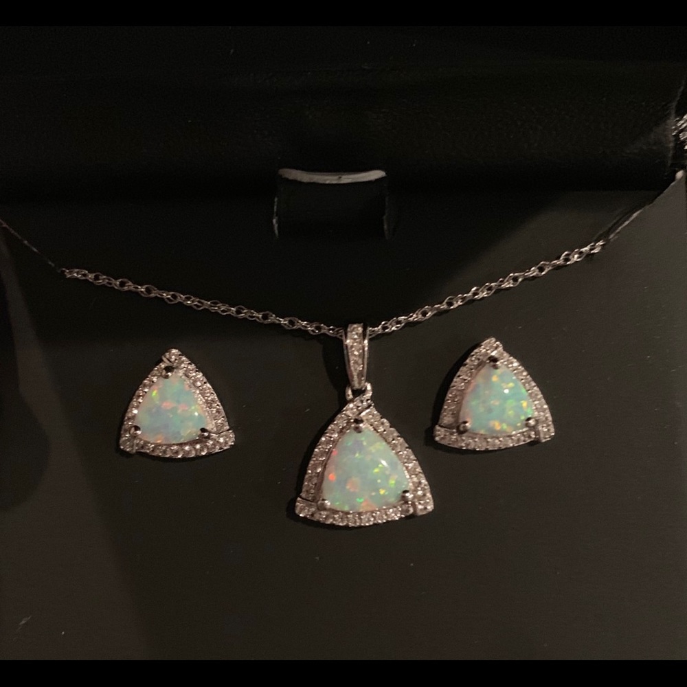 Opal and Sterling Silver necklace Set